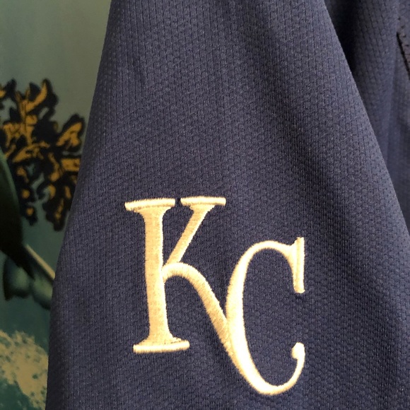 Shirt - Picture 5 of 6